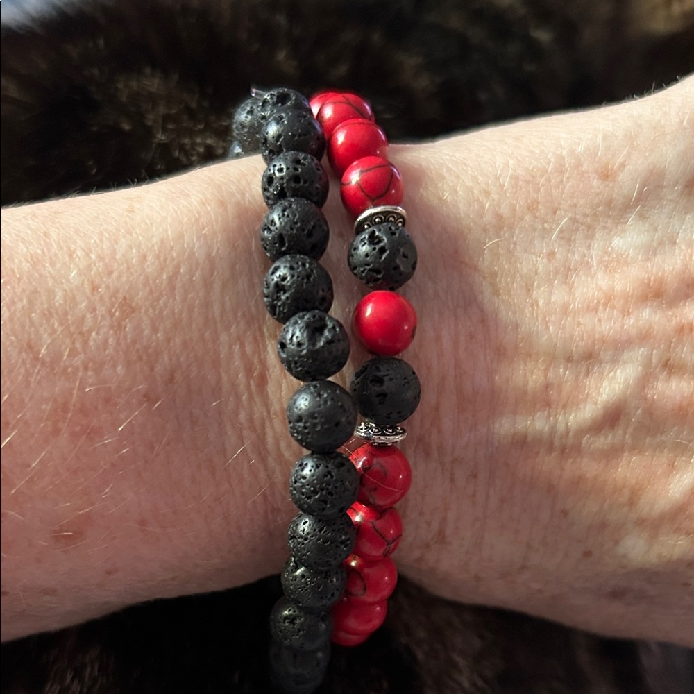 Black and Red Beaded Bracelet Set